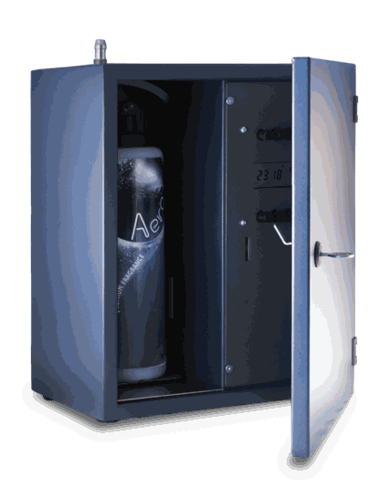 Spring Air Cryptoscent Duftgerät aus blauem Metall mit geöffneter Tür, integriertem Display und sichtbarer Duftkartusche